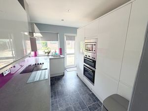 Photo 7- click for photo gallery